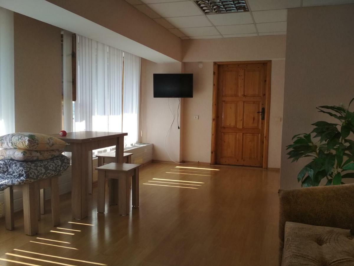 Готель На Автовокзалі Poltawa Exterior foto